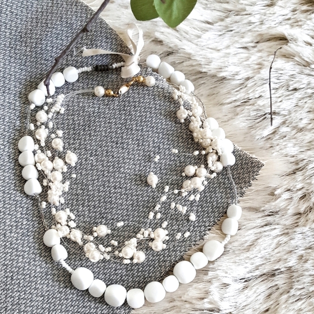 LOT OF X2🔥Vintage White Gem Beads Necklace🍒 Pear Layered Necklaces